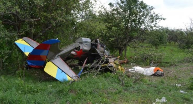 Катастрофа ЯК-52 под Киевом: Пилот спас генерала СБУ (ФОТО, ВИДЕО)