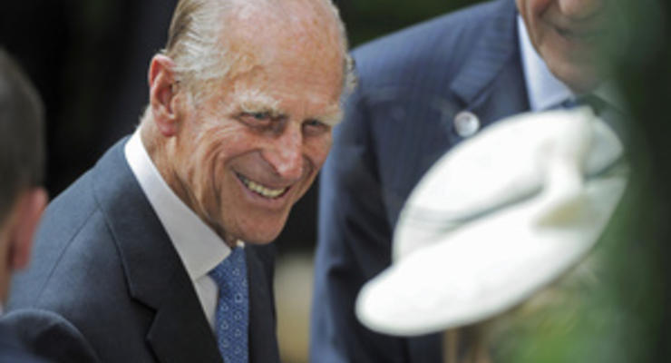 Муж британской королевы празднует 92-летие в больнице