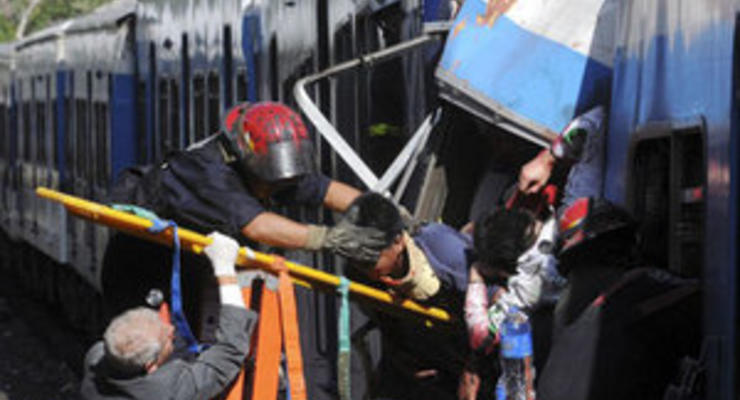 В Аргентине столкнулись два поезда, есть жертвы