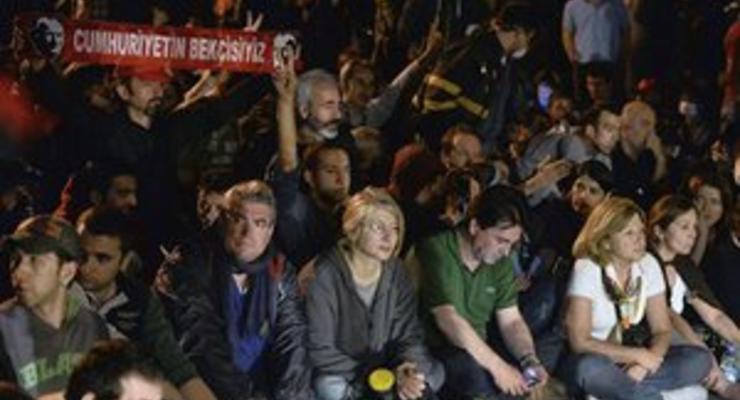 В Турции один из крупнейших профсоюзов призвал к всеобщей забастовке