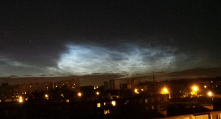 В небе над Челябинском наблюдали странное свечение (ФОТО, ВИДЕО)