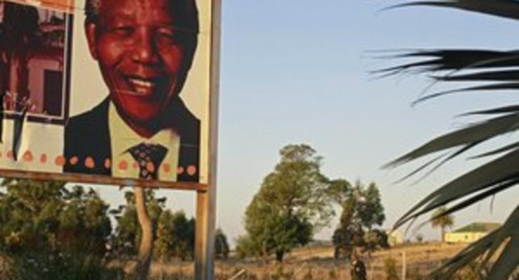 Состояние Нельсона Манделы ухудшилось: у экс-президента ЮАР отказывают печень и почки