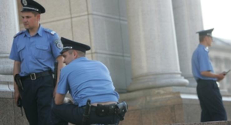 Более 14,5 тыс милиционеров будут охранять порядок во время празднования Троицы