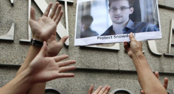 Хакеры взломали электронную почту главы МИД Эквадора с перепиской по делу Сноудена