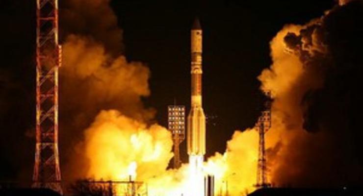 Российская ракета-носитель упала на Байконуре на первой минуте старта