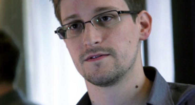 Журналист The Guardian заявил, что Twitter Сноудена является подделкой