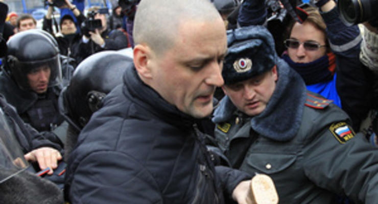 Удальцов смог подать документы в мэры Москвы, находясь под домашним арестом