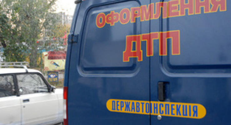 ДТП в Запорожской области: четыре человека погибли, на дороге разлились пять тонн бензина