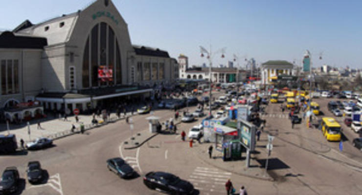 На киевском вокзале планируют установить КПП и сделать платный въезд