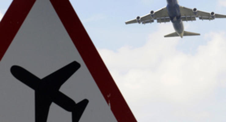 ЧП в Жулянах: авиакомпания жалуется на посадочную полосу, аэропорт намекает на ошибку экипажа