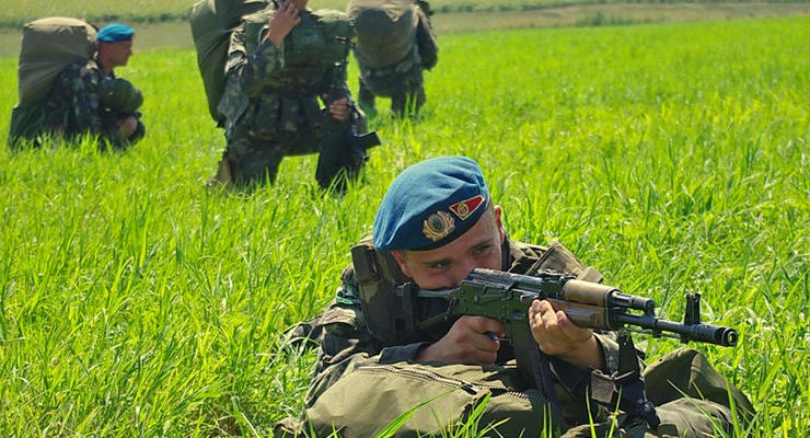 День в фото: Военные учения в Украине и конкурентка одесской Барби