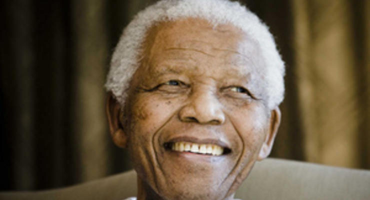 Сегодня Нельсону Манделе исполняется 95 лет