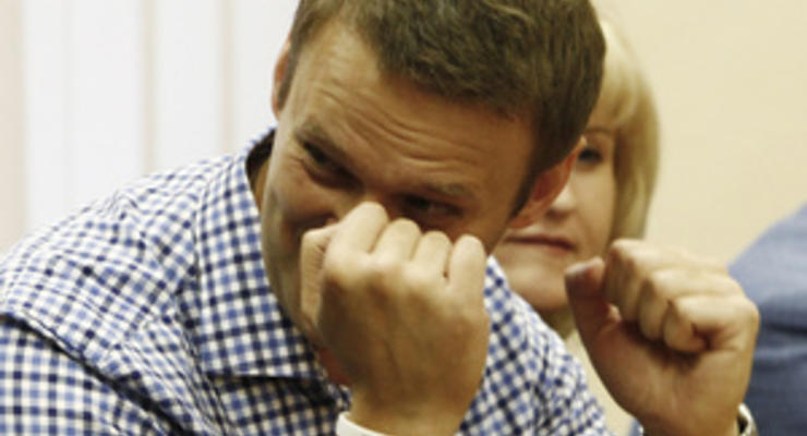 Навальный приговорен к пяти годам тюрьмы