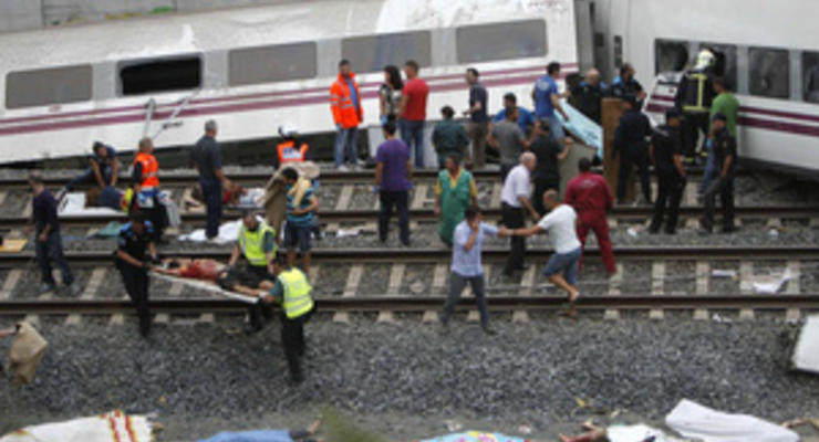 Железнодорожная катастрофа в Испании: в момент аварии поезд превышал скорость на 140 км/ч