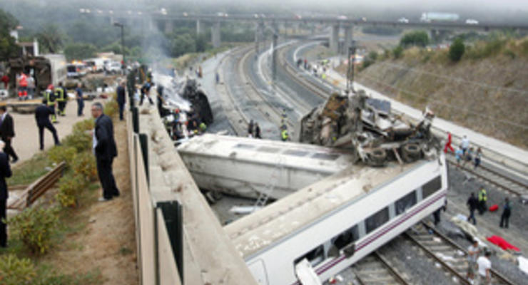 Железнодорожная катастрофа в Испании: машинист признал свою вину в гибели людей