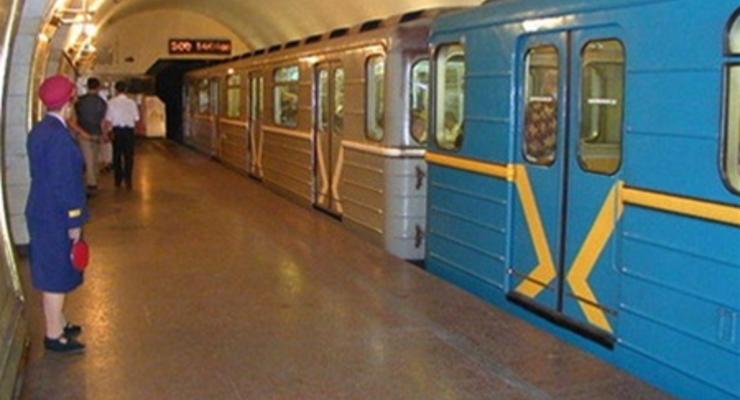 Cегодня в Киеве поезд метро не остановился на станции