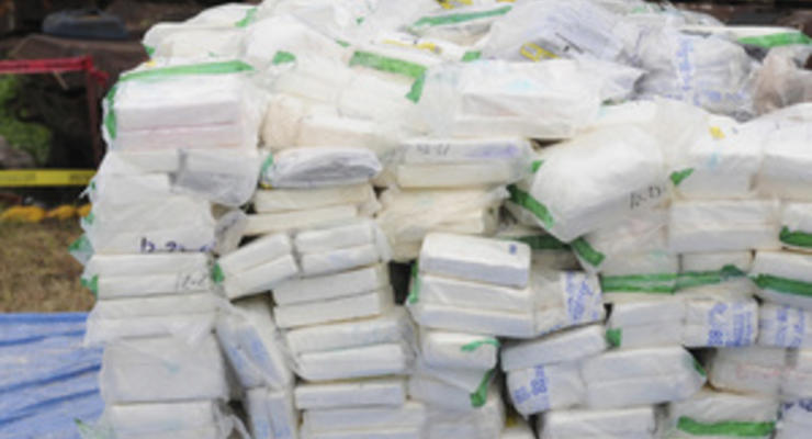 Полиция конфисковала полтонны кокаина с яхты неподалеку от Канарских островов