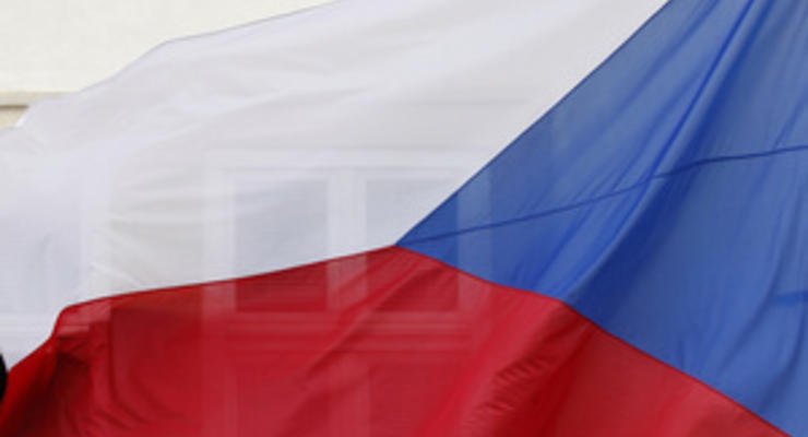 Парламенту Чехии грозят самороспуск и досрочные выборы