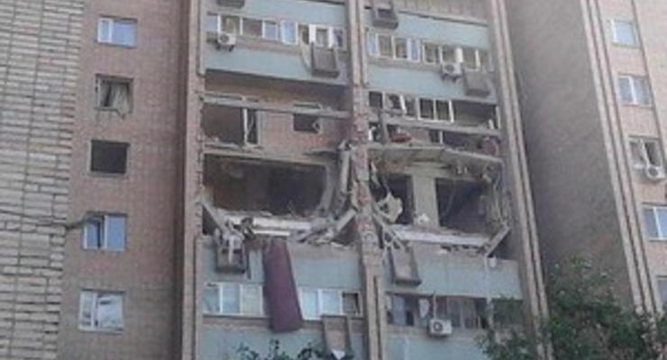Взрыв в жилом доме в Луганске: в мэрии заверили, что пострадавших обеспечат временным жильем
