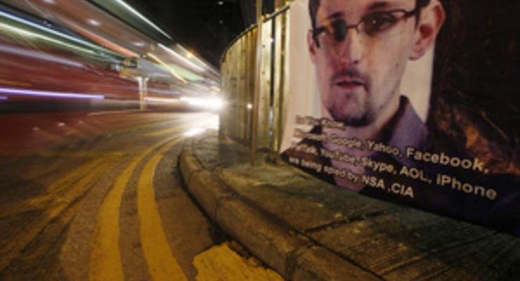 Экс-глава ЦРУ: Сноуден не предатель, а перебежчик
