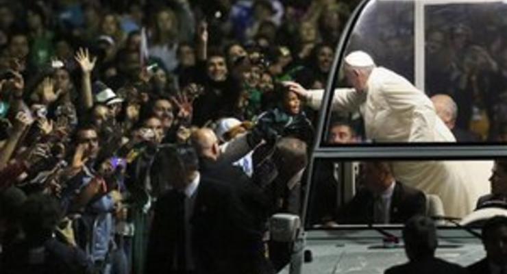 Папа Римский пожертвовал на нужды бедняков Аргентины 100 тыс. евро