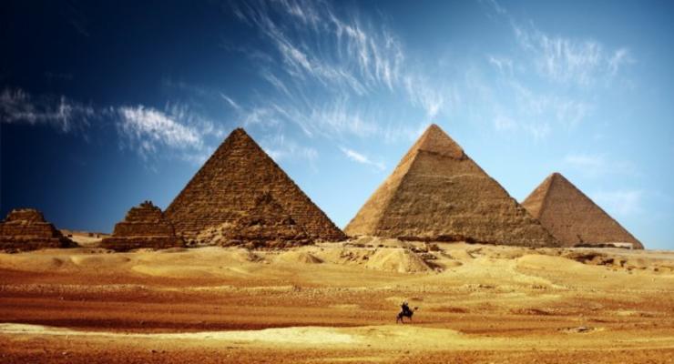 Турфирмы вовсю продают путевки в бушующий Египет