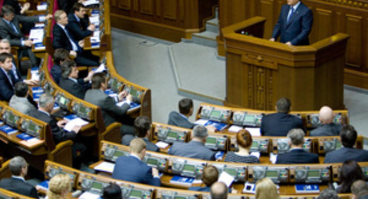 Период ученичества прошел: Янукович может прийти в Раду на открытие новой сессии. Рыбак просит депутатов соблюдать порядок