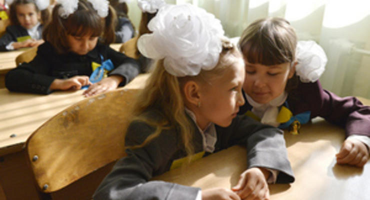 В украинских школах и вузах начался учебный процесс