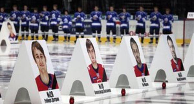 В российском Ярославле вспоминают погибших хоккеистов Локомотива
