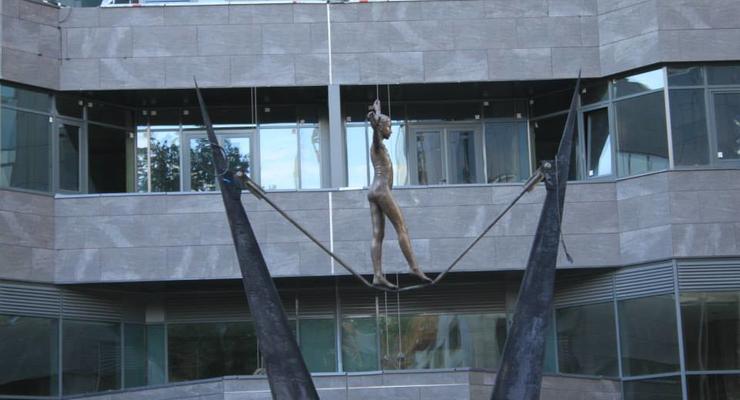 В Киеве появилась воздушная скульптура (ФОТО)