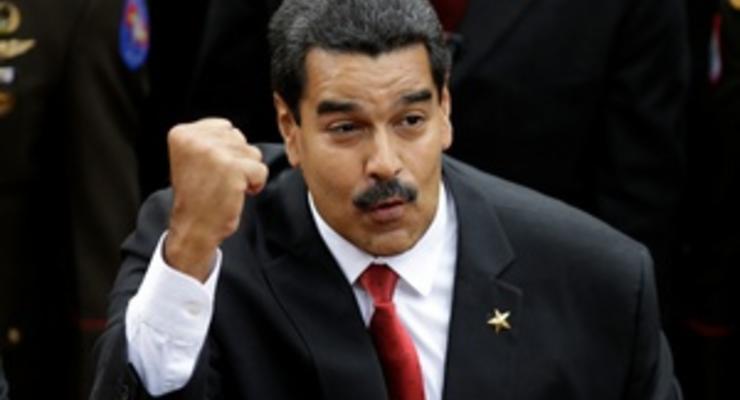 Президент Венесуэлы упал с велосипеда во время массовой велопрогулки