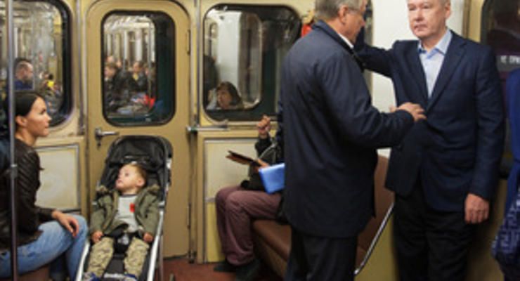 Мэр Москвы приехал на работу на метро