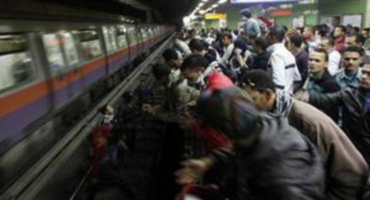 В каирском метро обнаружены две бомбы, движение всех поездов остановлено