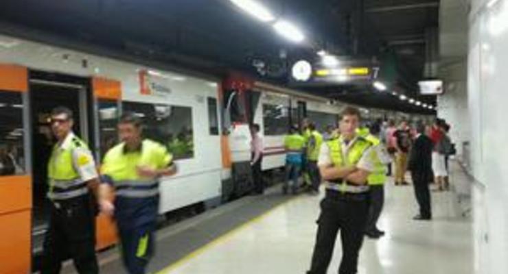 В Барселоне столкнулись два поезда, пострадали 22 человека