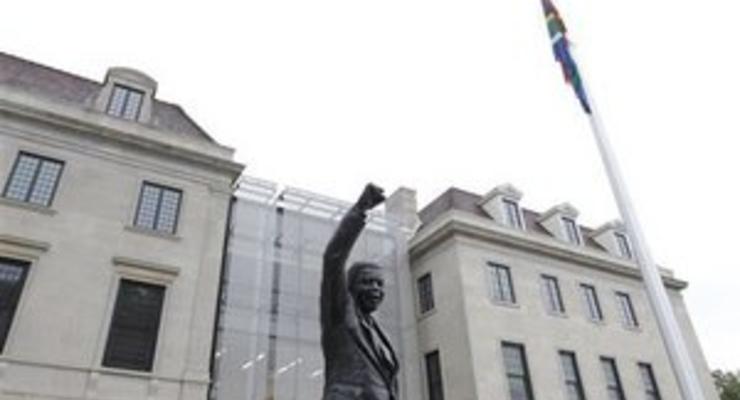 В Вашингтоне открыли монумент Нельсону Манделе