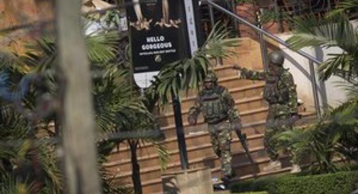 Операция по освобождению заложников в Кении: большая часть ТЦ уже под контролем армии