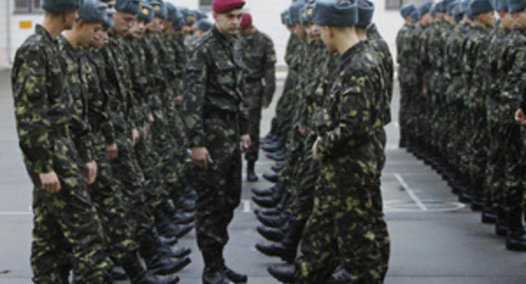 Сегодня в Украине начался последний призыв в армию