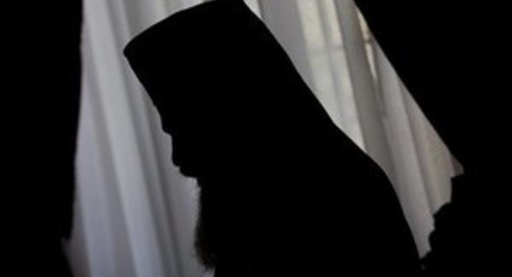 Старцы одного из монастырей читают проклятия против Януковича - депутат