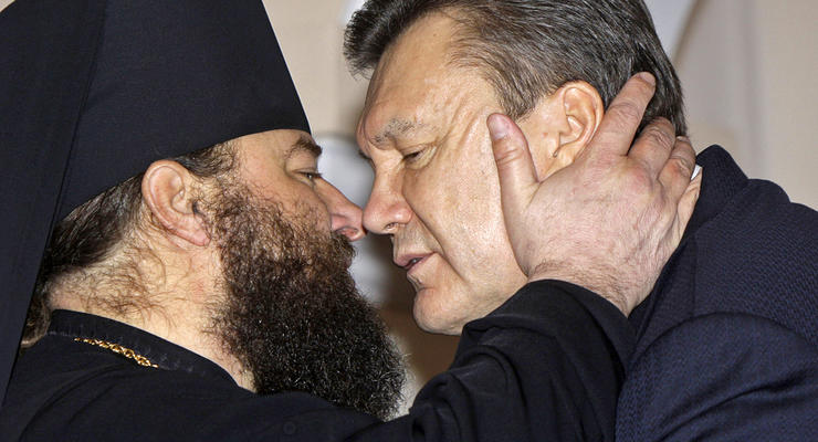 От бога не спрячешься: Януковича проклинают в монастыре