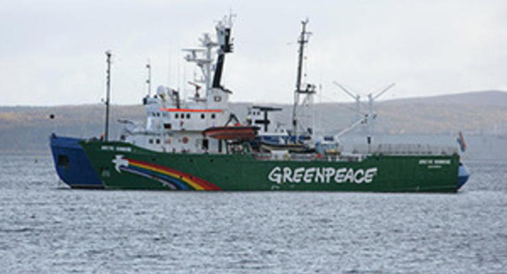 Под одну гребенку. Всех 30 членов судна Greenpeace официально обвинили в пиратстве