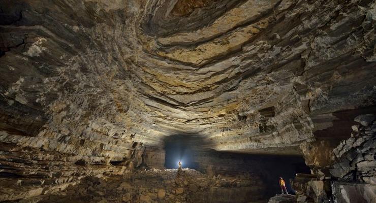Затерянный мир: ФОТО самой большой пещеры мира