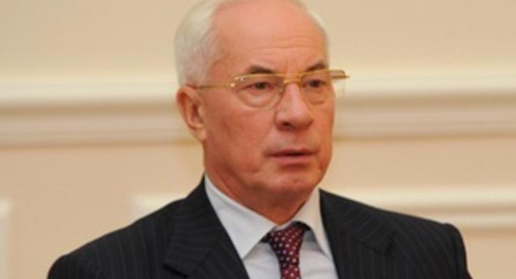 Азаров считает "спокойной и взвешенной" позицию Беларуси по поводу евроинтеграционных планов Украины