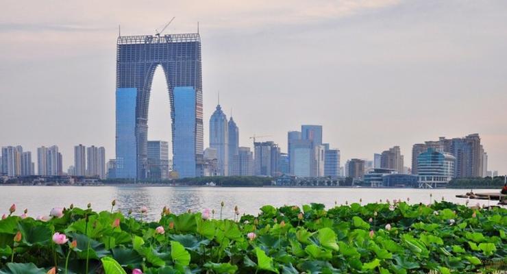 Штаны Востока: китайцы построили необычный небоскреб (ФОТО)