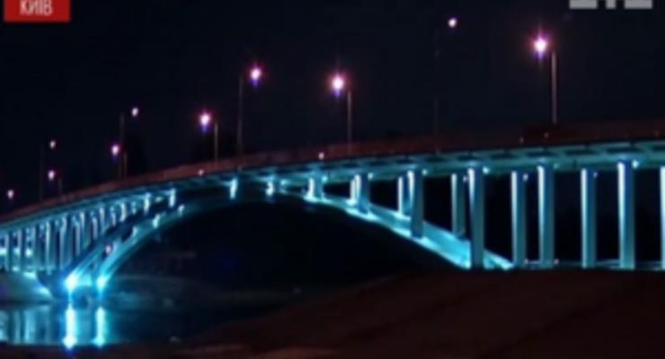 В Киеве открыли после ремонта Венецианский мост