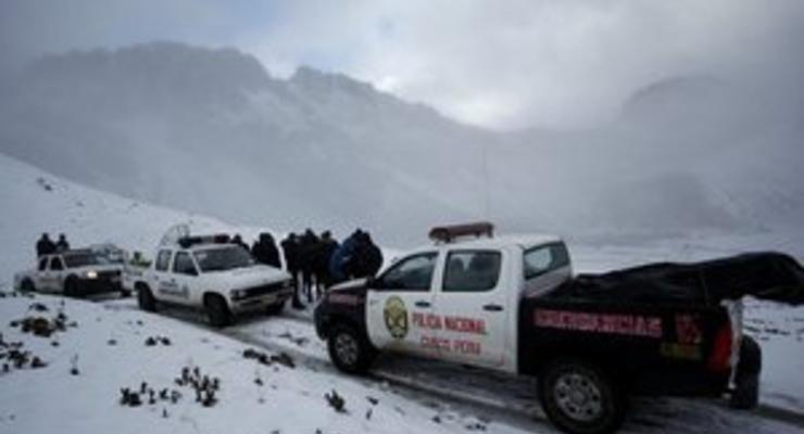 В Перу грузовик упал в пропасть, погибли не менее 50-ти человек