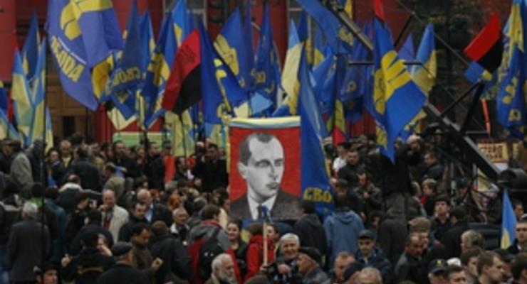 15-тысячный марш: на Михайловской площади начался концерт в честь годовщины УПА