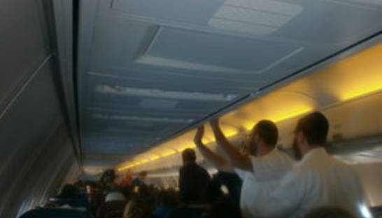 ЧП в киевском аэропорту: рейс Тель-Авив - Киев в последние минуты отказались принимать на посадку