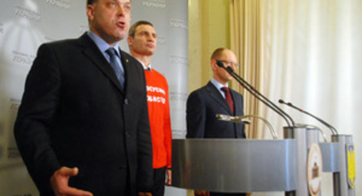 Яценюк и Тягнибок не устают настаивать на освобождении экс-премьера