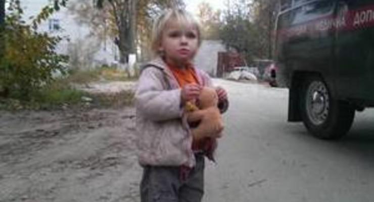Милиционеры разыскали маму потерявшейся под Киевом девочки