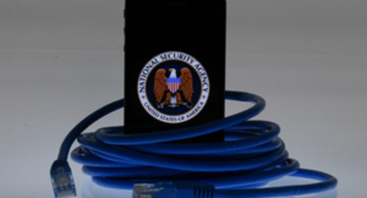 Спецслужбы США прослушивали телефоны французских граждан - СМИ